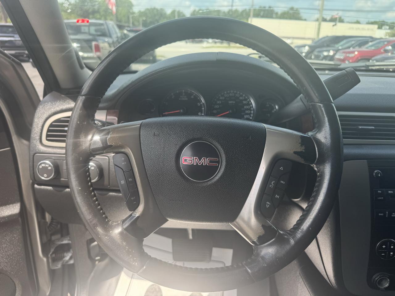 GMC Yukon 4WD 4dr 1500 SLT w/4SB 2009