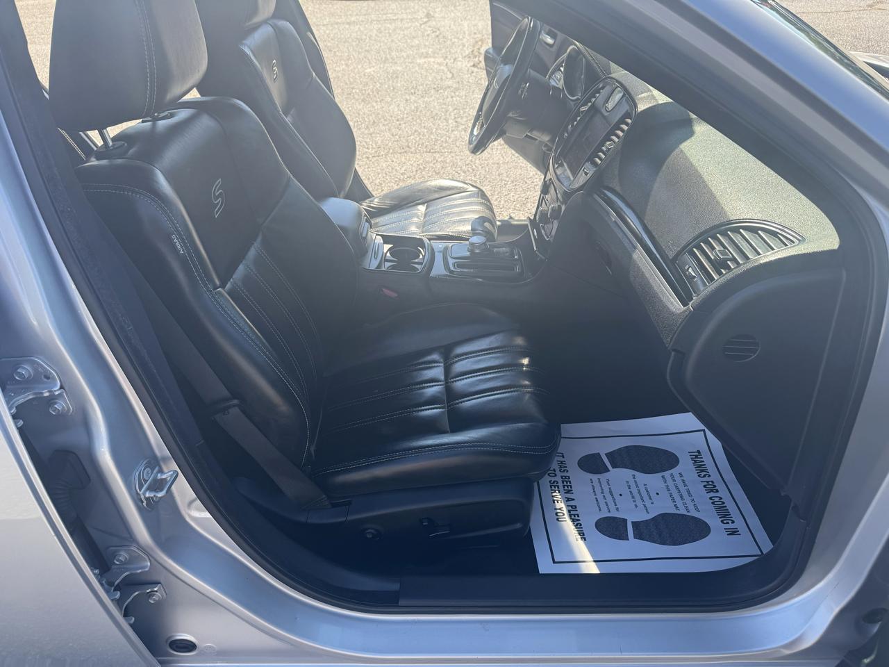 Chrysler 300 300S RWD 2021