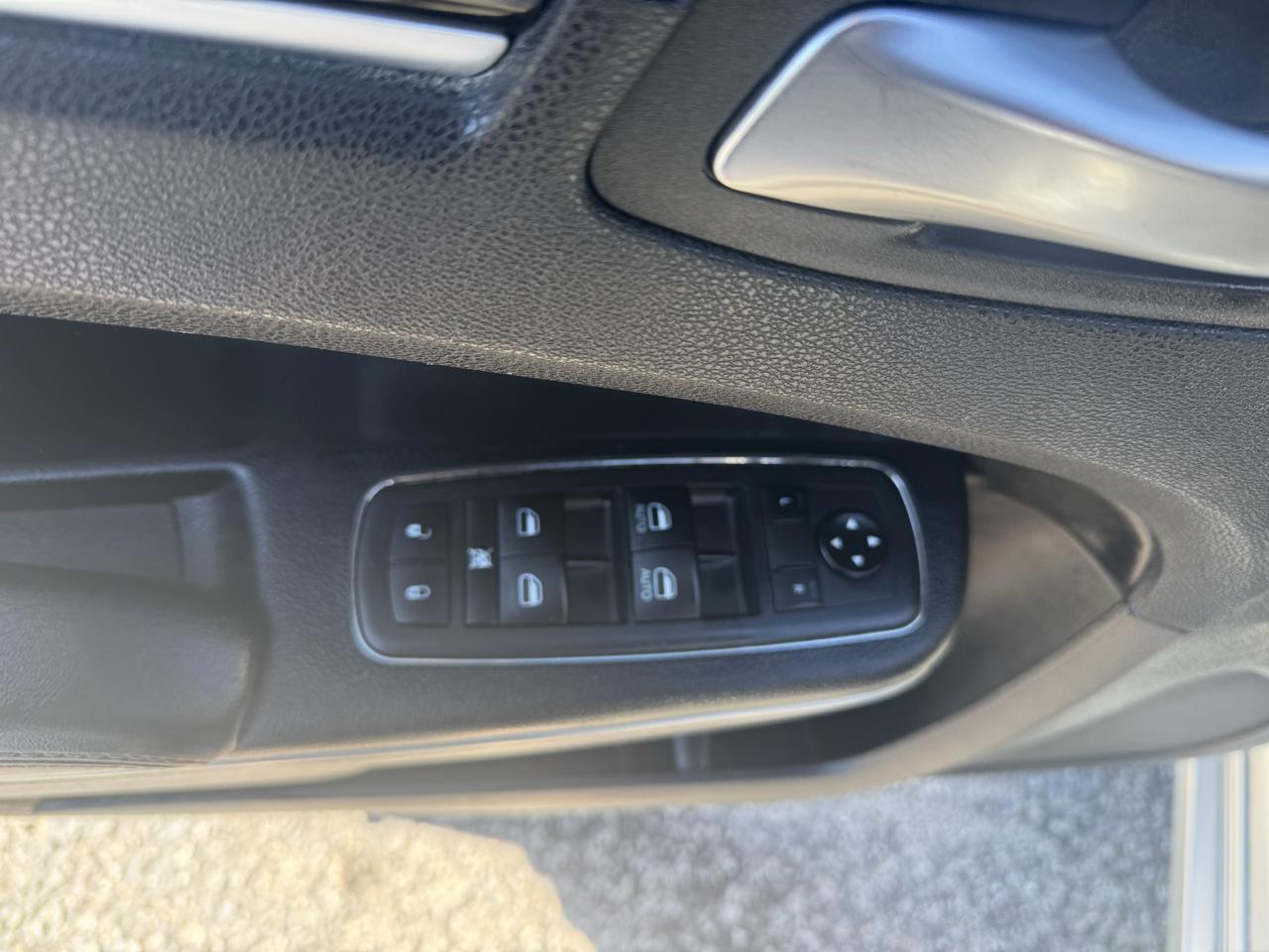 Chrysler 300 300S RWD 2021