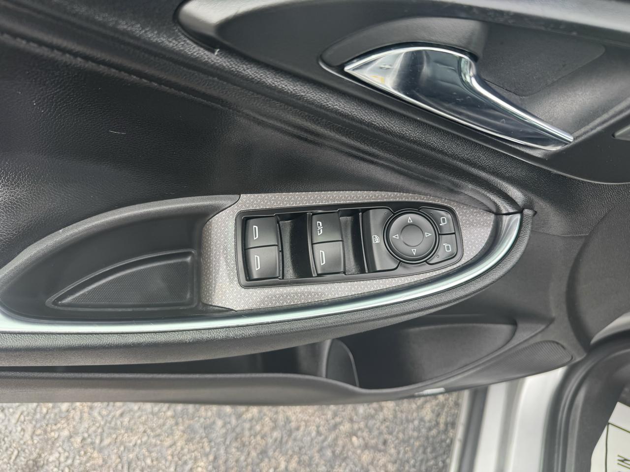 Chevrolet Malibu 4dr Sdn LT w/1LT 2017