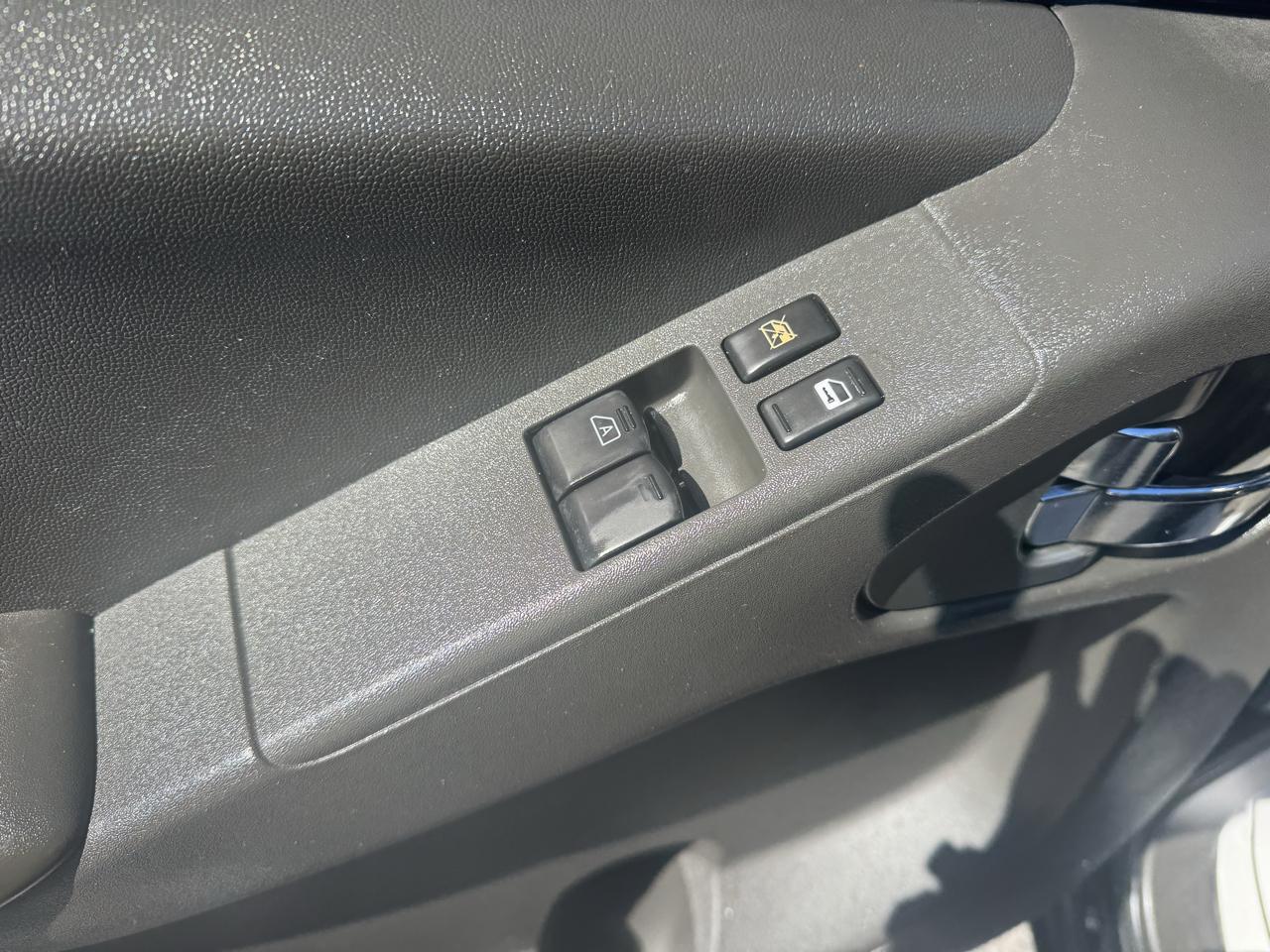 Nissan Frontier 2WD SE King Cab V6 Auto 2005