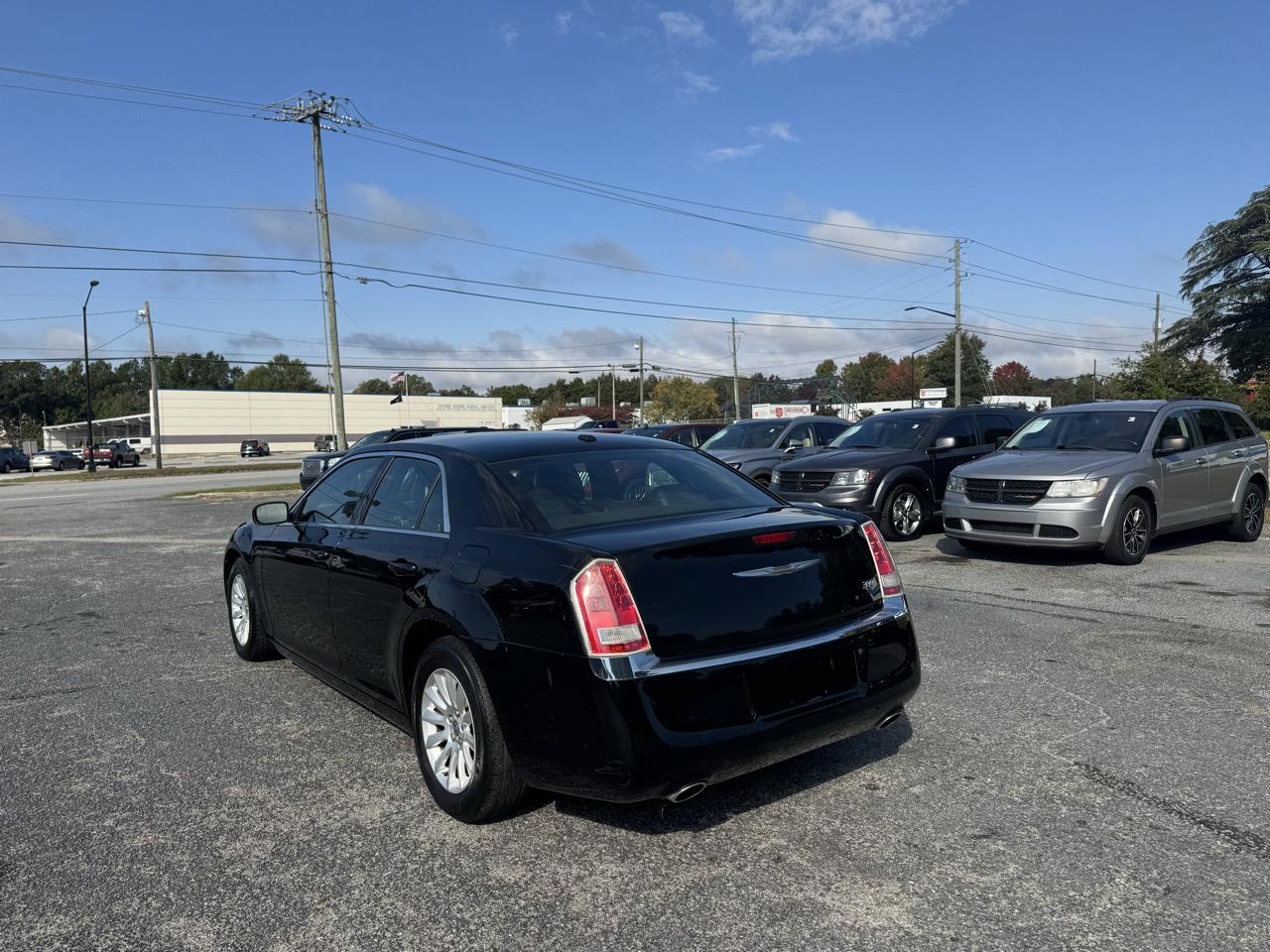 Chrysler 300 4dr Sdn RWD 2014