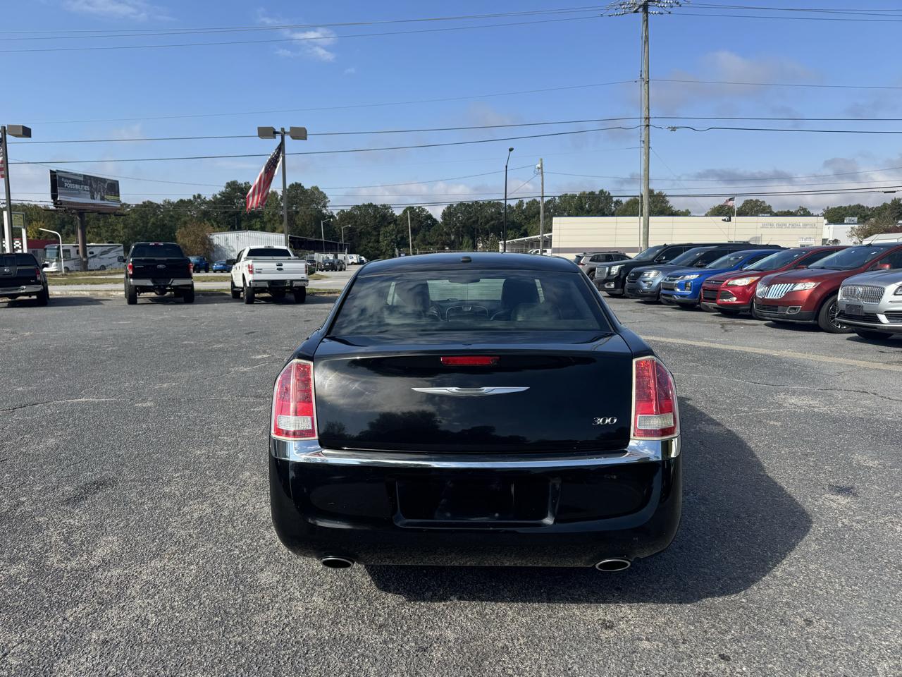 Chrysler 300 4dr Sdn RWD 2014