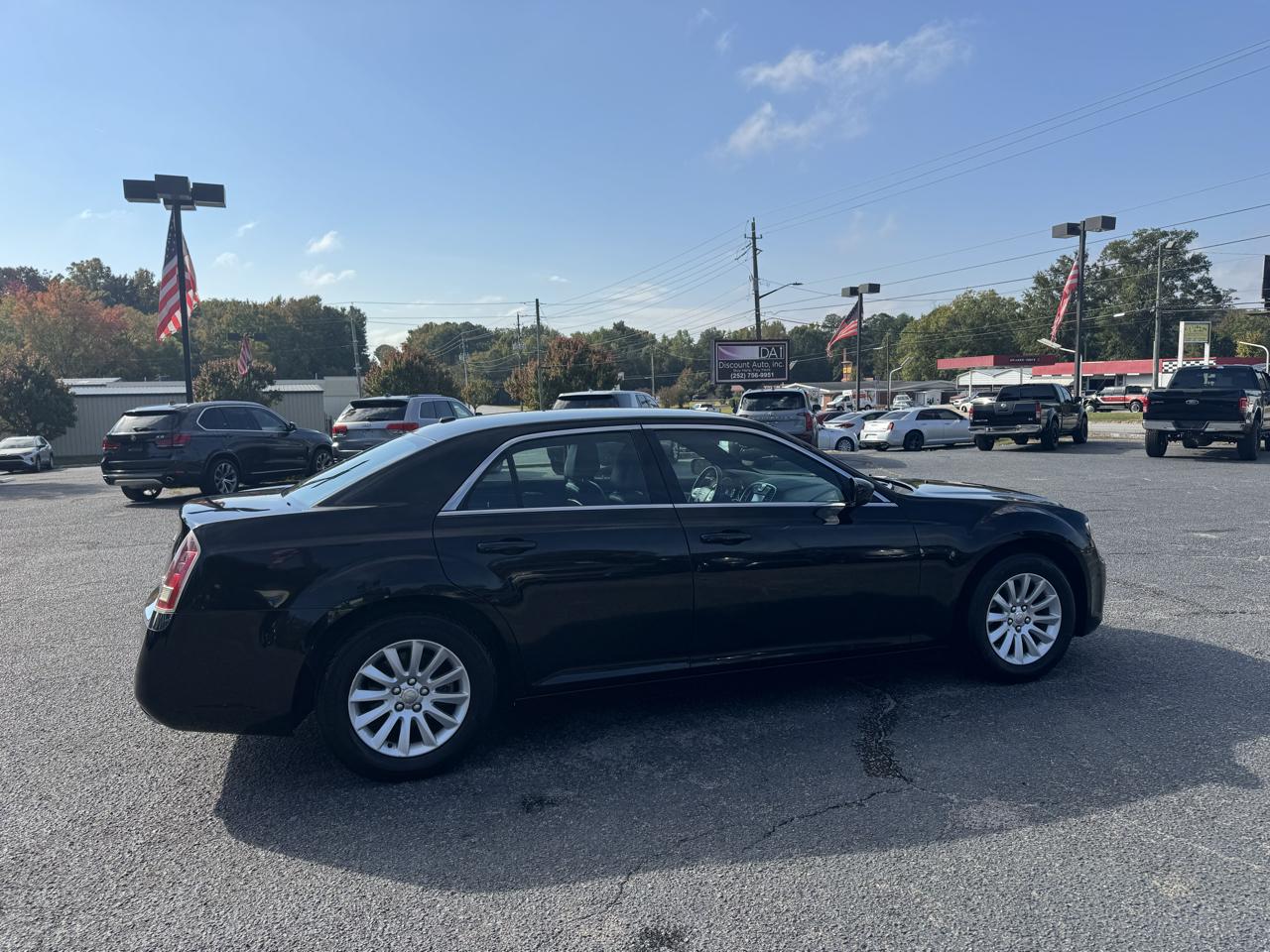 Chrysler 300 4dr Sdn RWD 2014