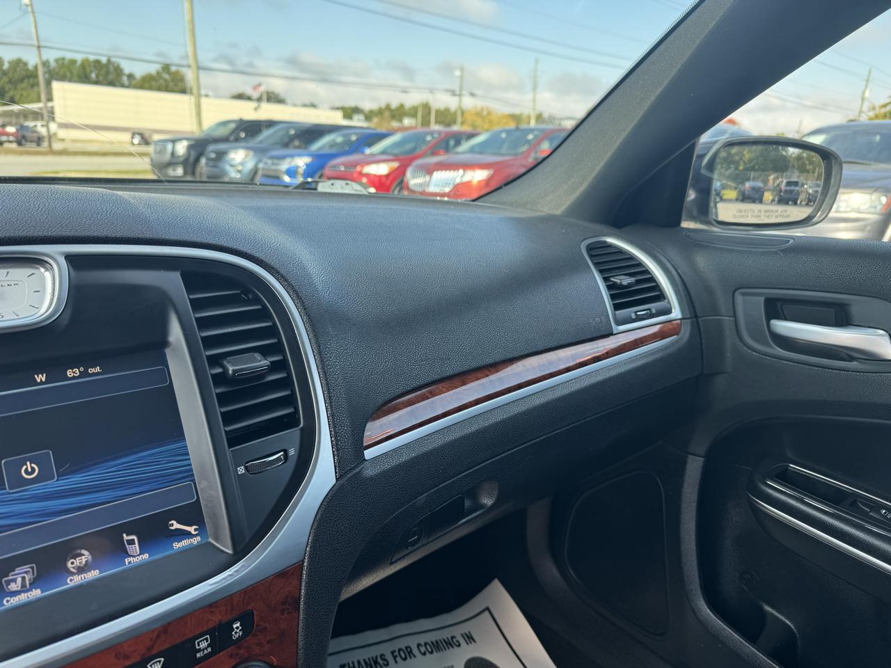 Chrysler 300 4dr Sdn RWD 2014
