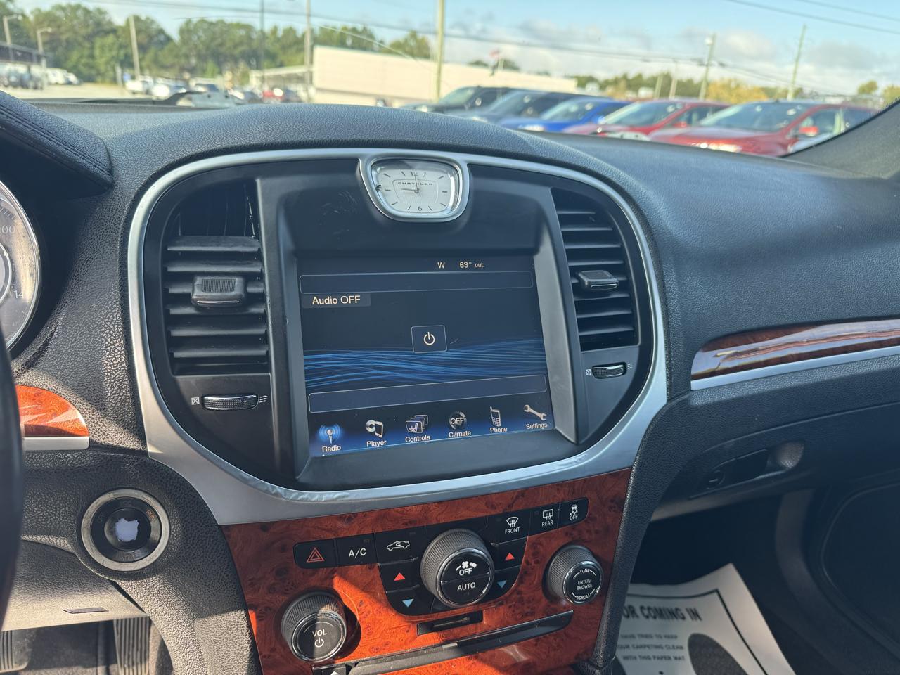 Chrysler 300 4dr Sdn RWD 2014