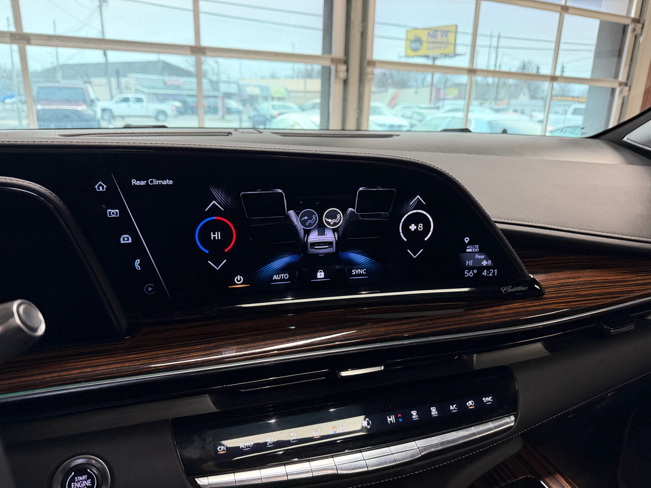 Cadillac Escalade ESV 4WD 4dr Premium Luxury 2022