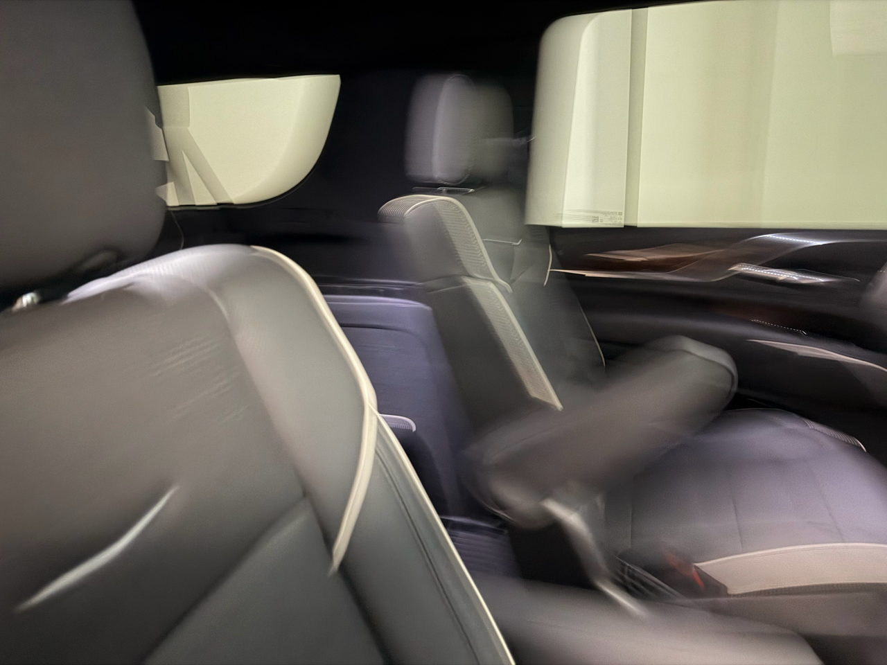 Cadillac Escalade ESV 4WD 4dr Premium Luxury 2022