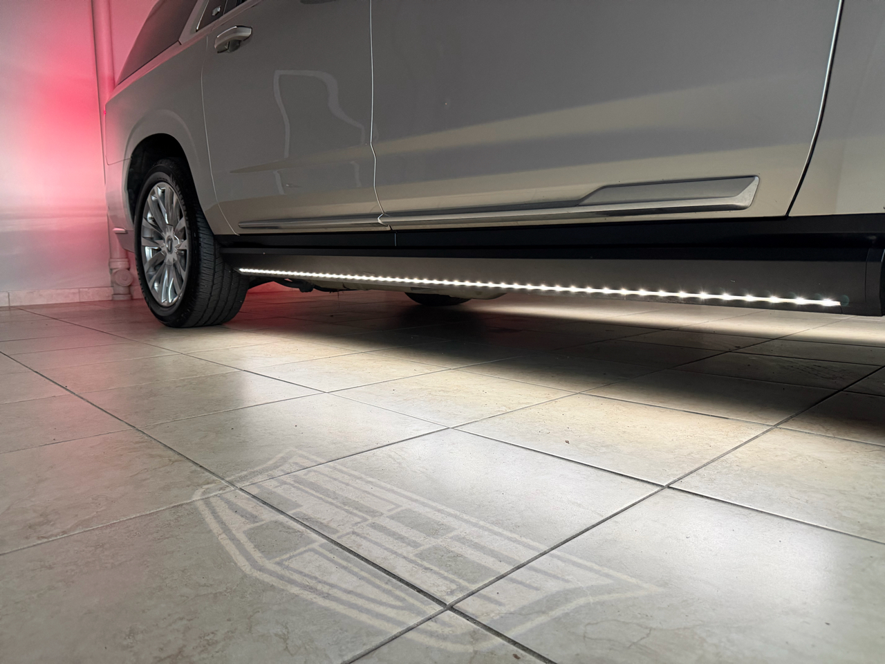 Cadillac Escalade ESV 4WD 4dr Premium Luxury 2022