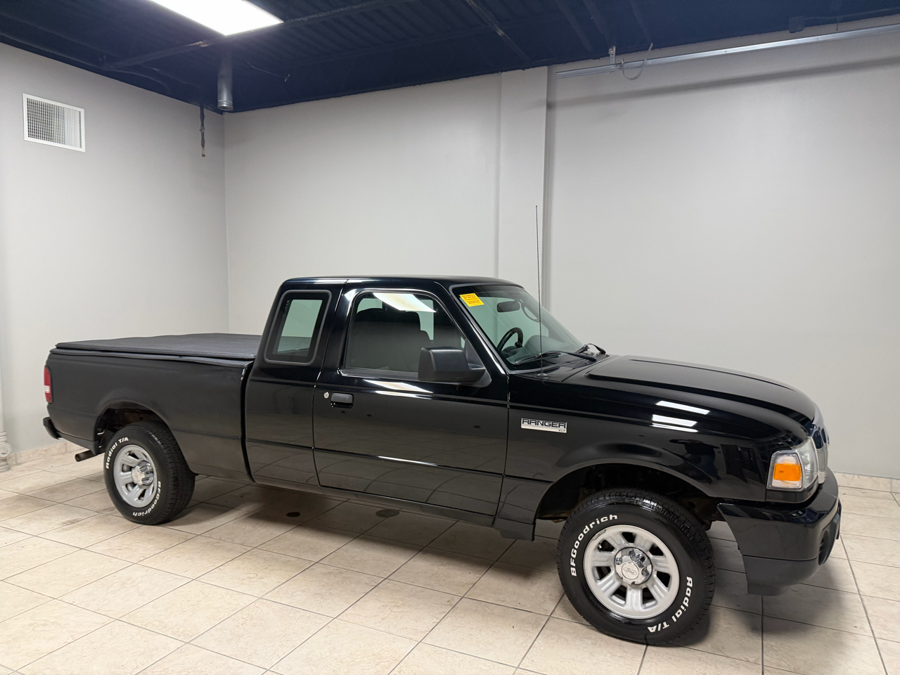 Ford Ranger 2WD 2dr SuperCab 126" XLT 2009