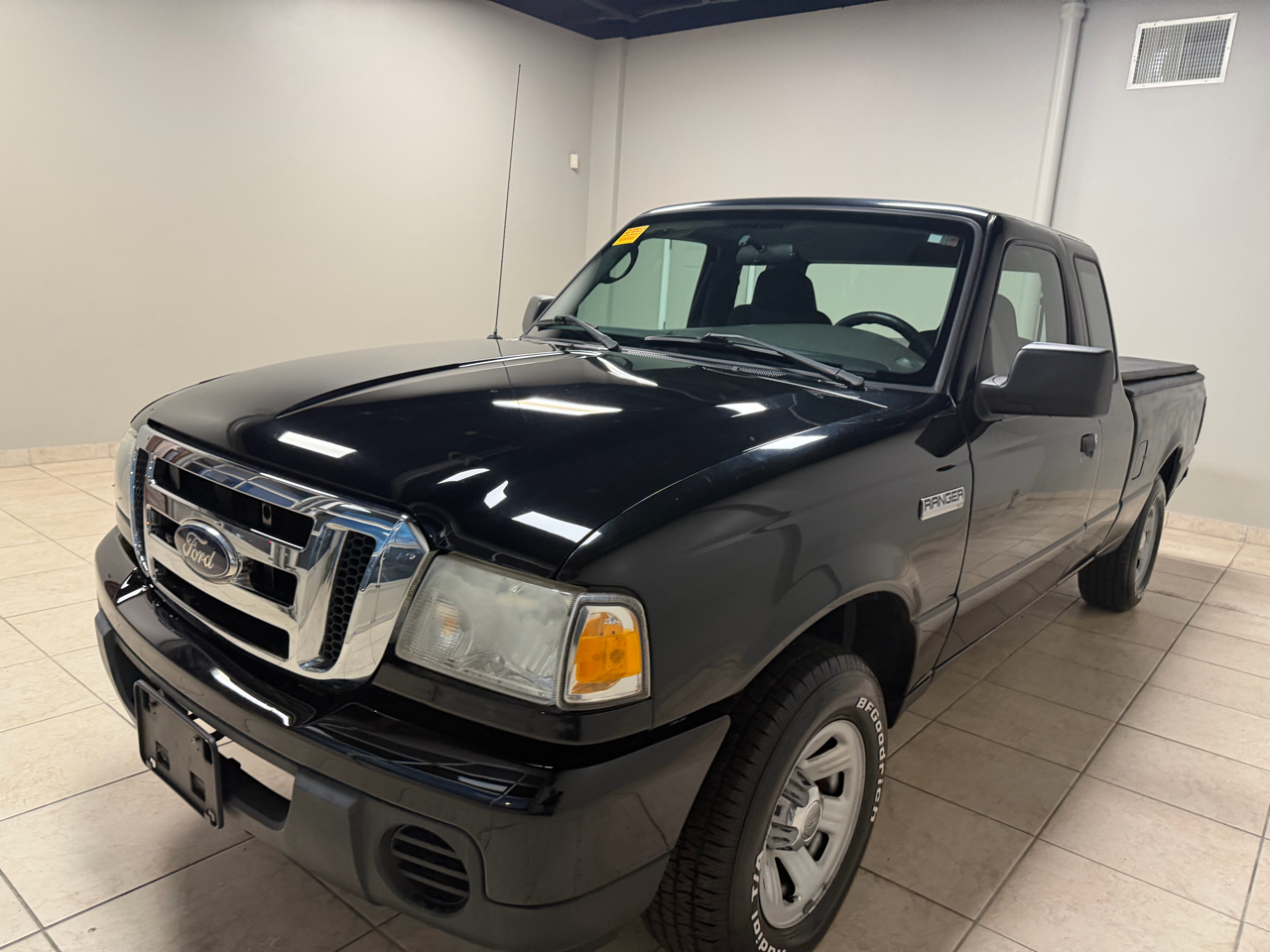 Ford Ranger 2WD 2dr SuperCab 126" XLT 2009