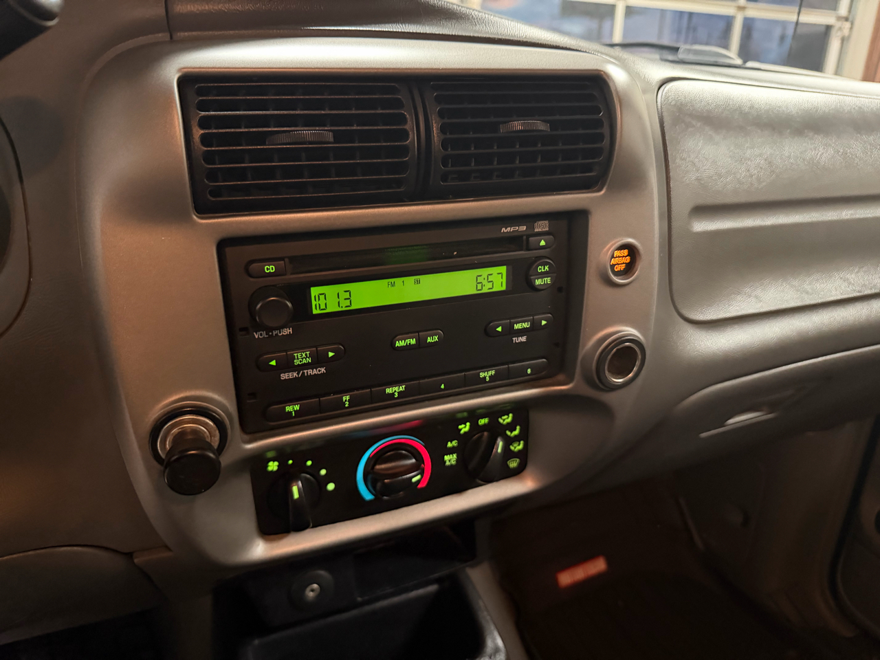 Ford Ranger 2WD 2dr SuperCab 126" XLT 2009