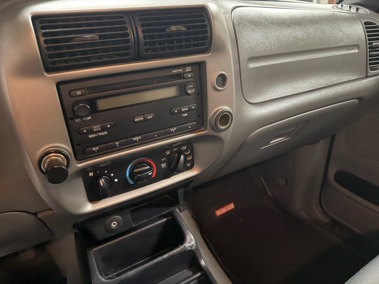 Ford Ranger 2WD 2dr SuperCab 126" XLT 2009