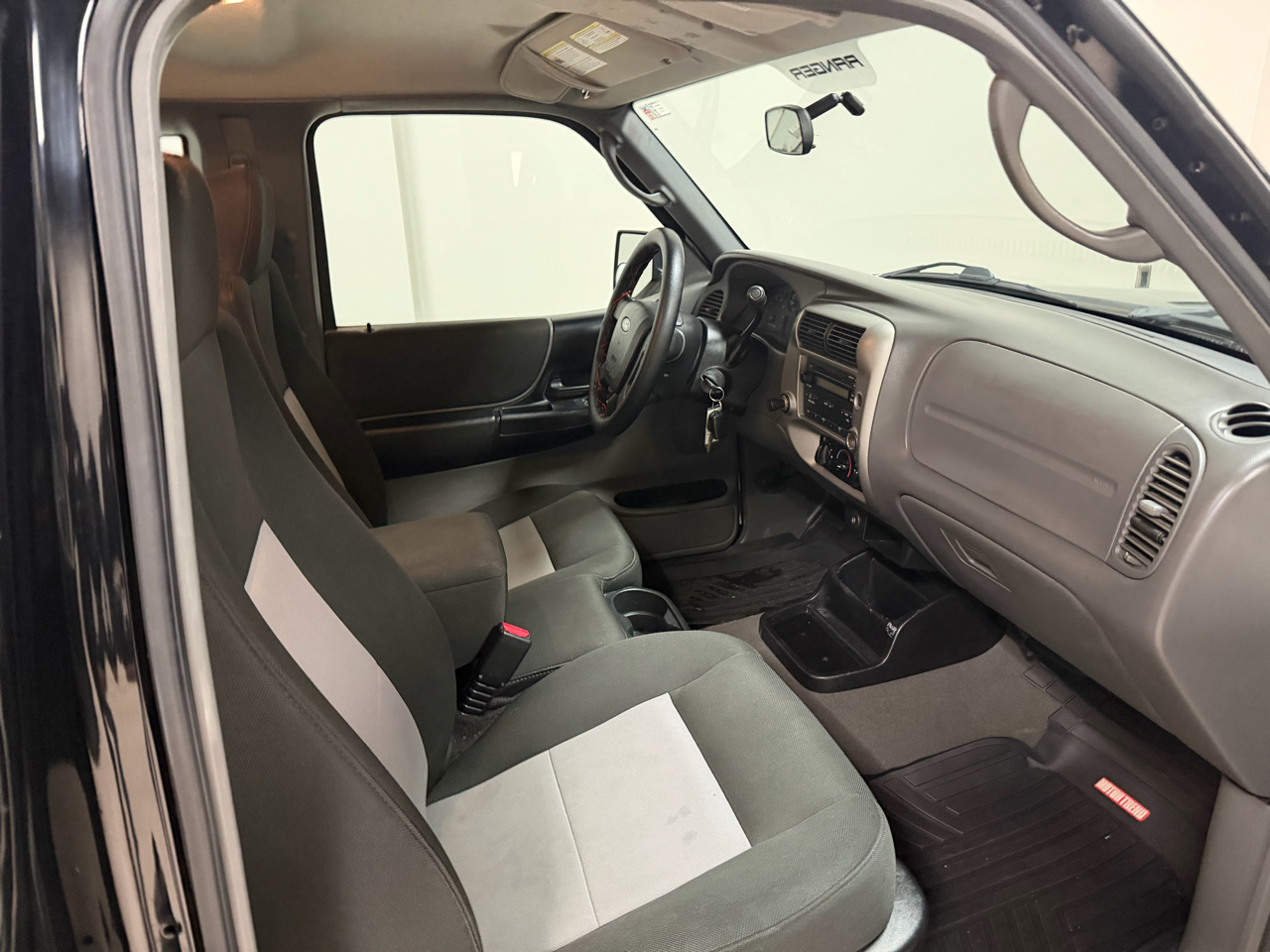 Ford Ranger 2WD 2dr SuperCab 126" XLT 2009