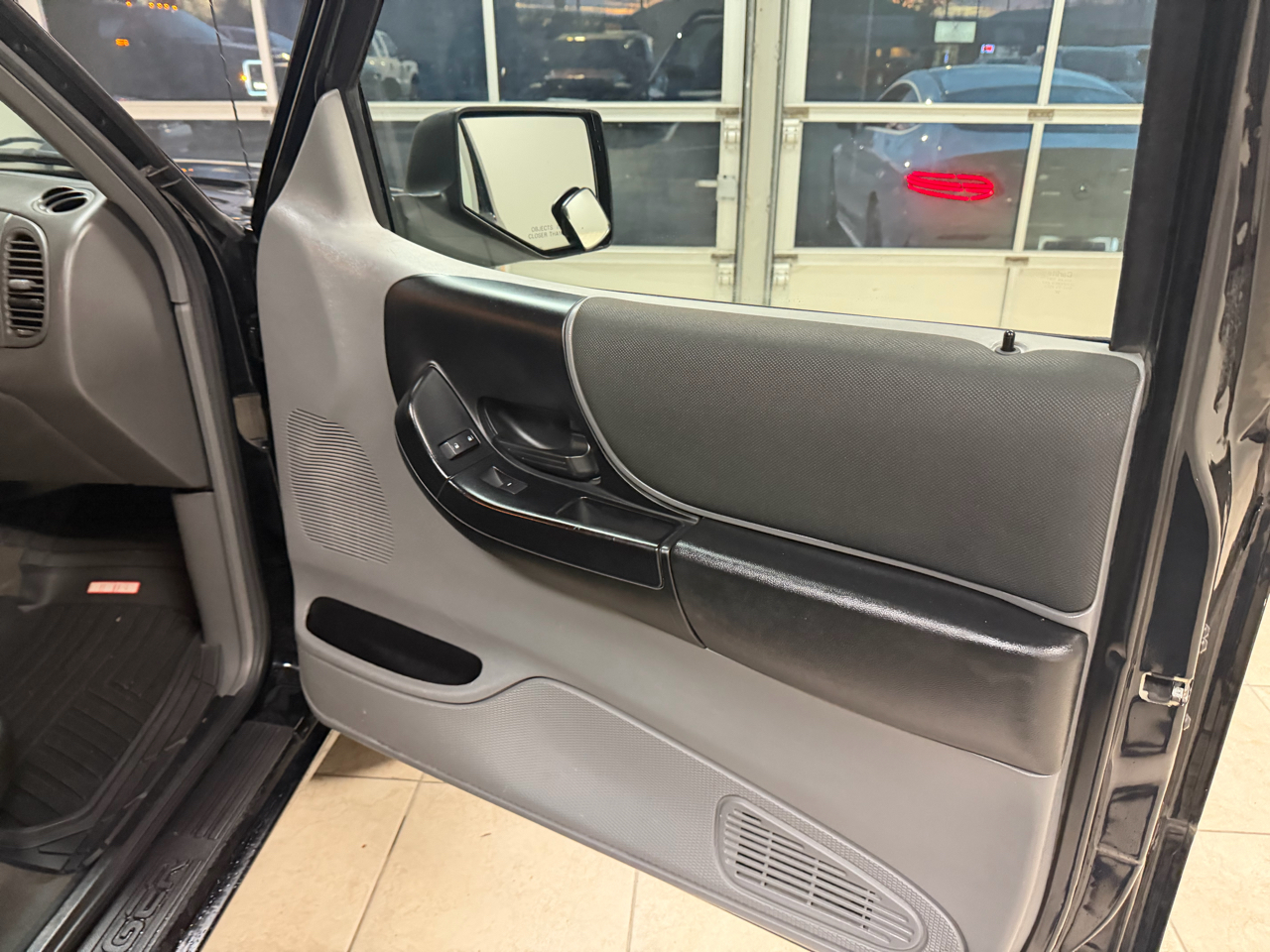 Ford Ranger 2WD 2dr SuperCab 126" XLT 2009