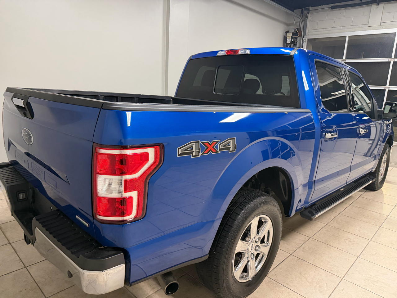 Ford F-150 4WD SuperCrew 150" XLT 2018