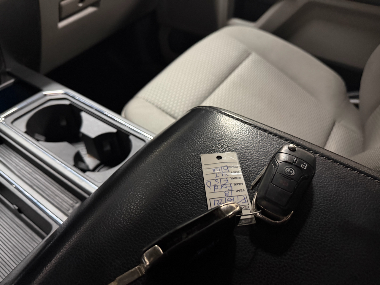 Ford F-150 4WD SuperCrew 150" XLT 2018