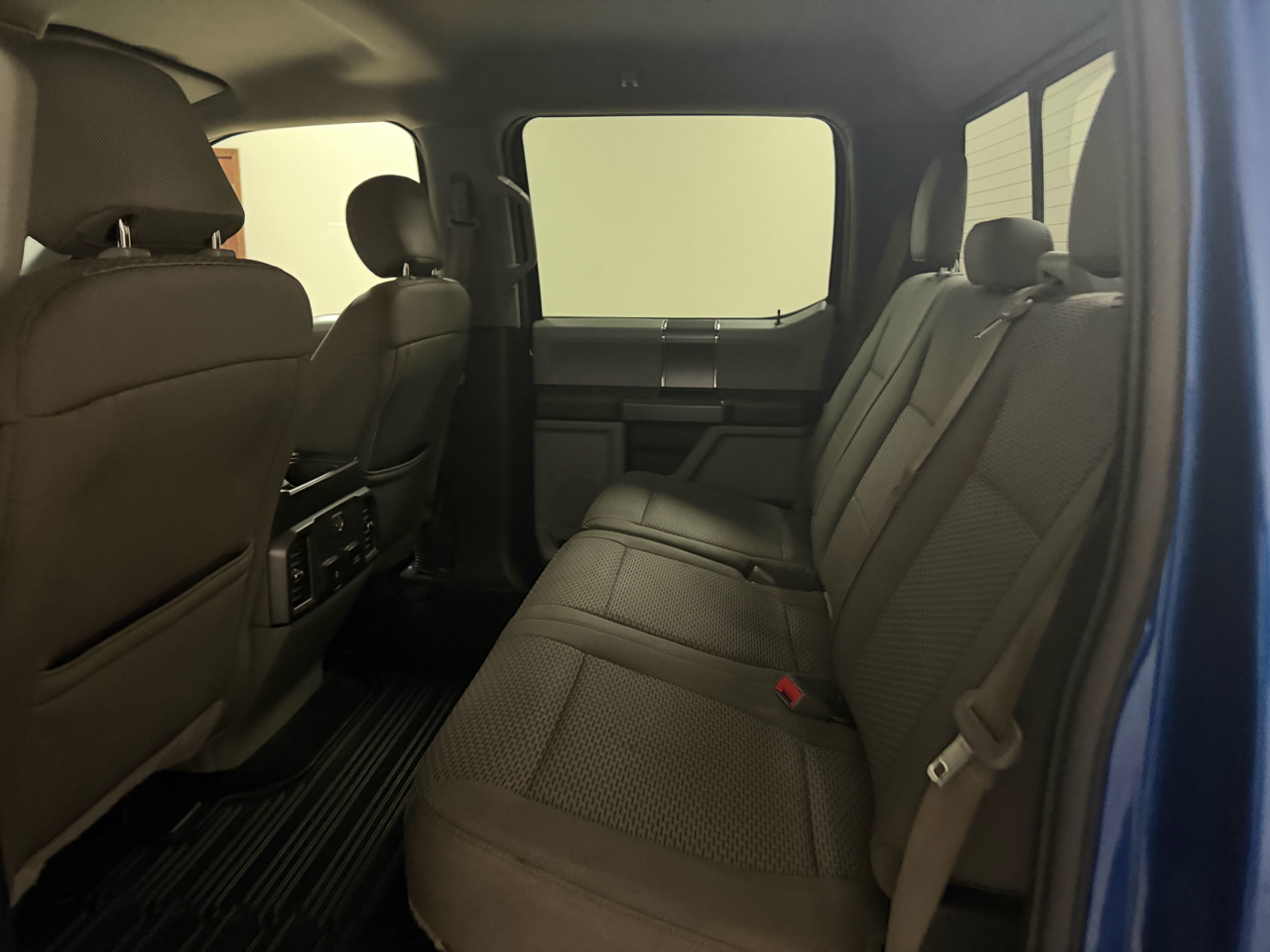 Ford F-150 4WD SuperCrew 150" XLT 2018