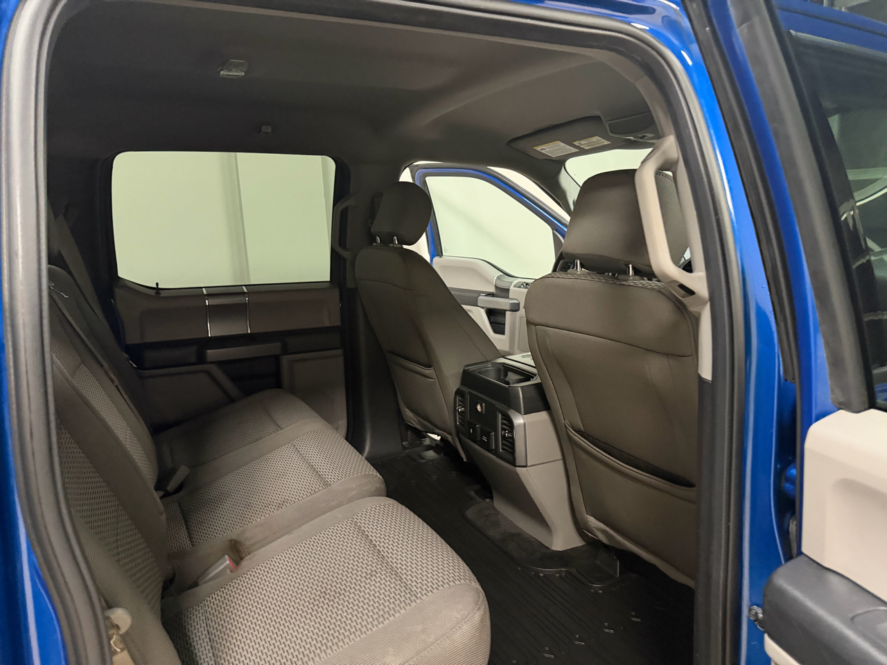 Ford F-150 4WD SuperCrew 150" XLT 2018