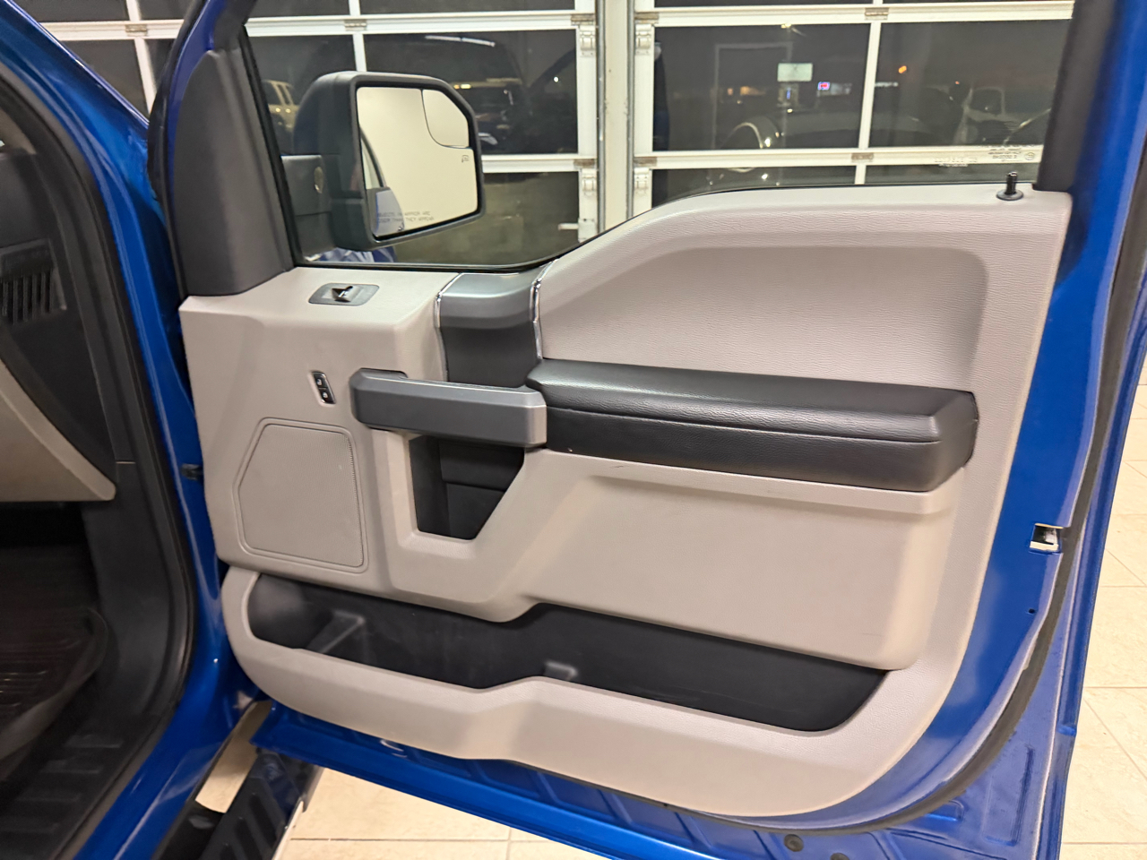 Ford F-150 4WD SuperCrew 150" XLT 2018