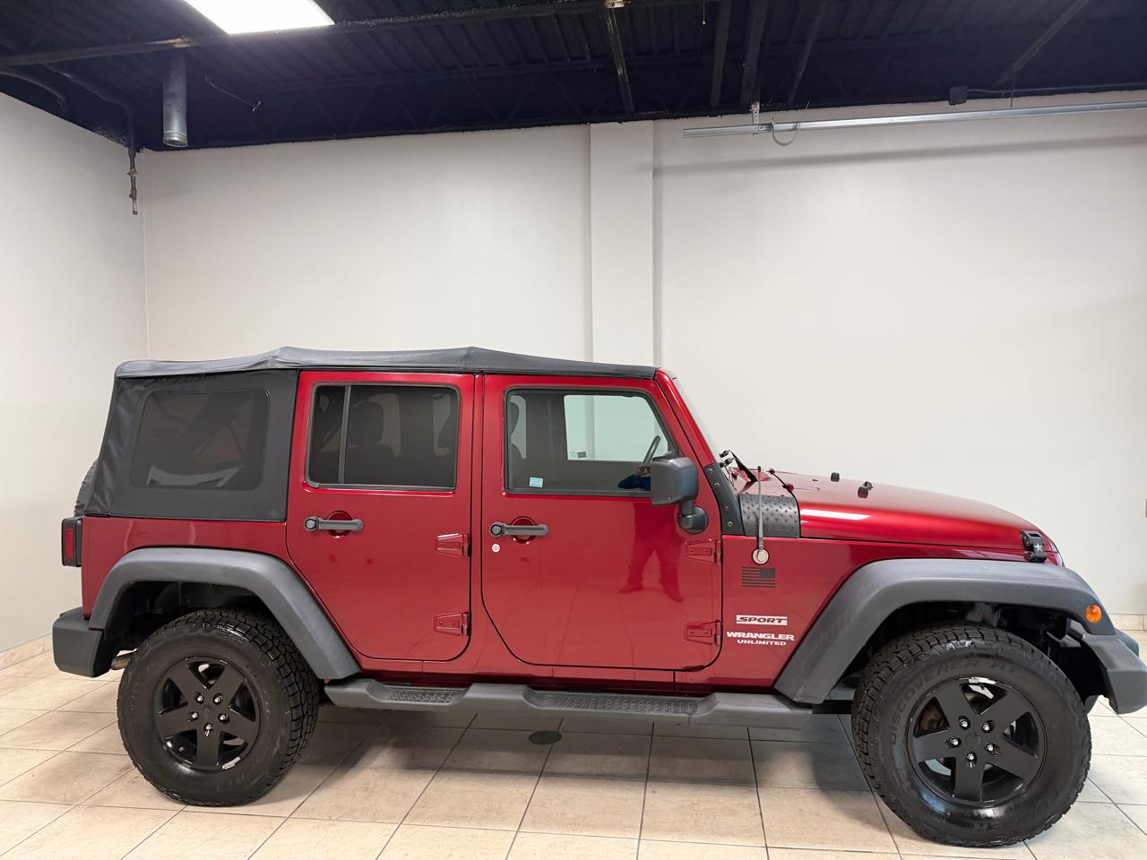 Jeep Wrangler Unlimited 4WD 4dr Sport 2011
