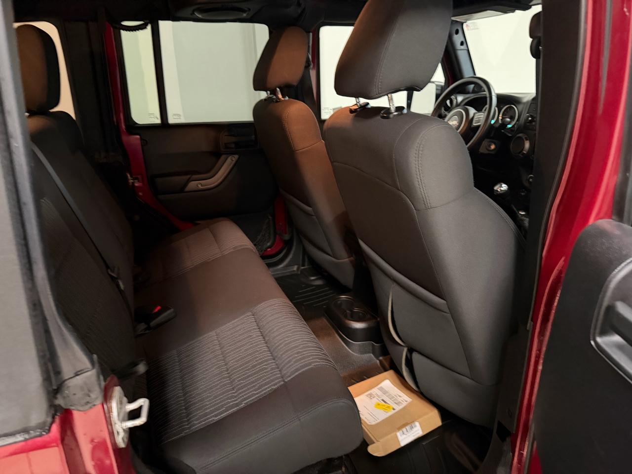 Jeep Wrangler Unlimited 4WD 4dr Sport 2011