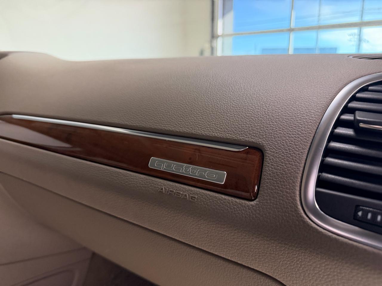 Audi Q7 quattro 4dr 3.0L TDI Prestige 2015