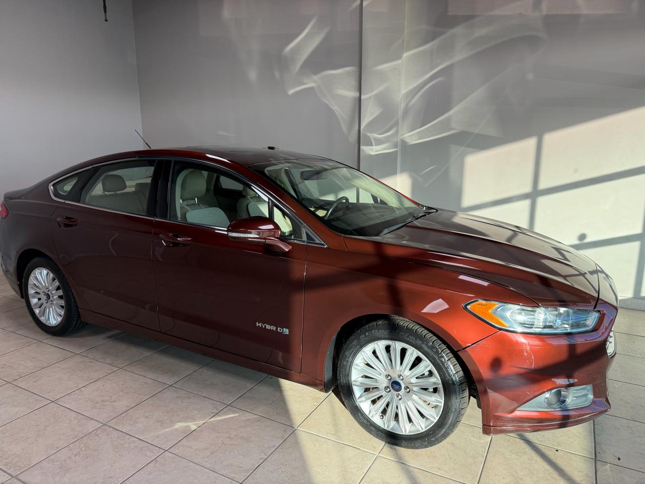 Ford Fusion 4dr Sdn SE Hybrid FWD 2015