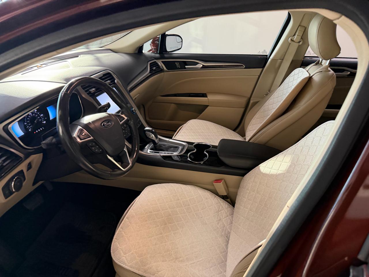 Ford Fusion 4dr Sdn SE Hybrid FWD 2015