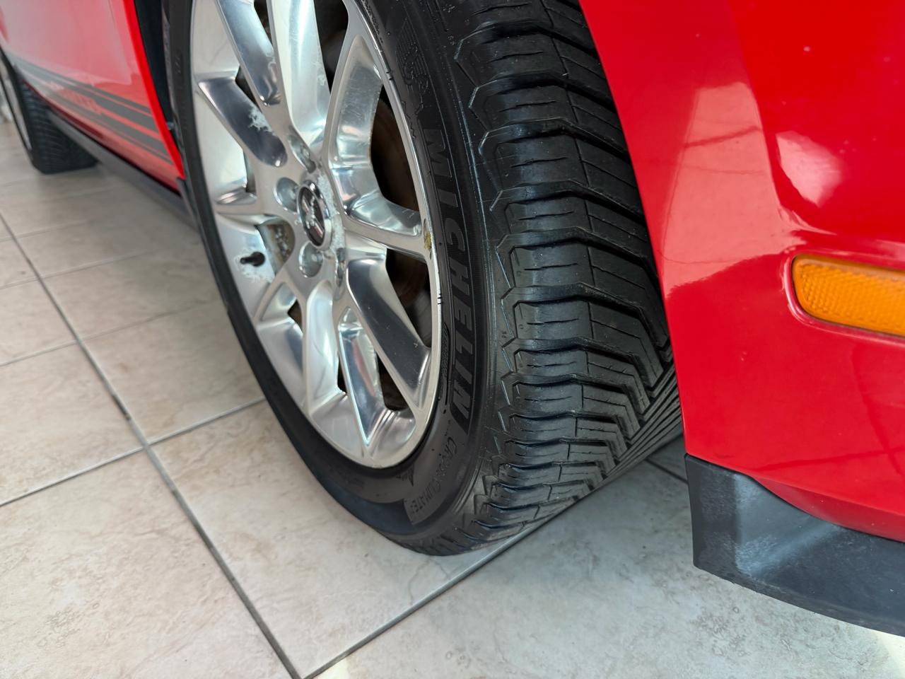 Ford Mustang 2dr Cpe V6 2011