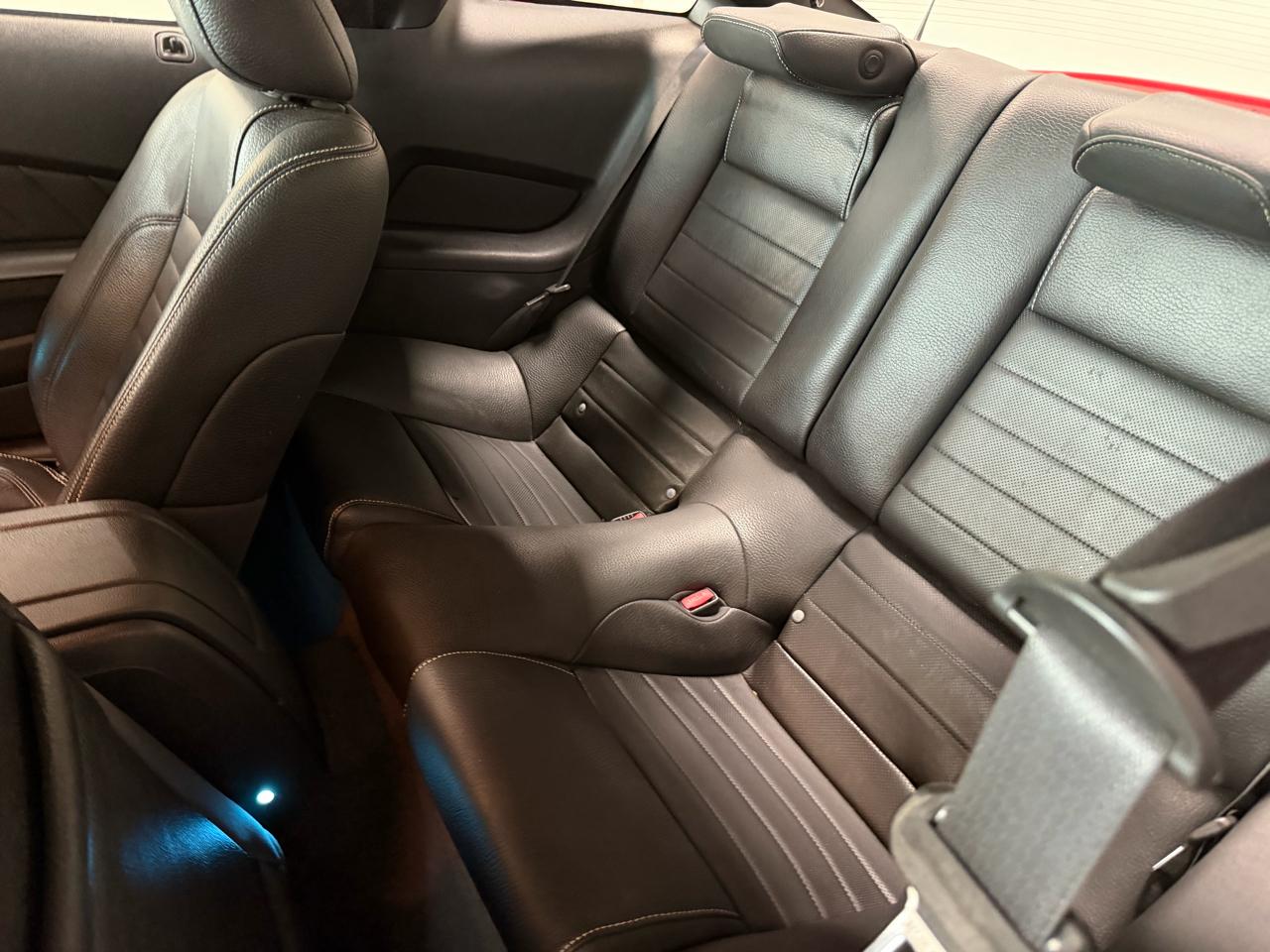 Ford Mustang 2dr Cpe V6 2011