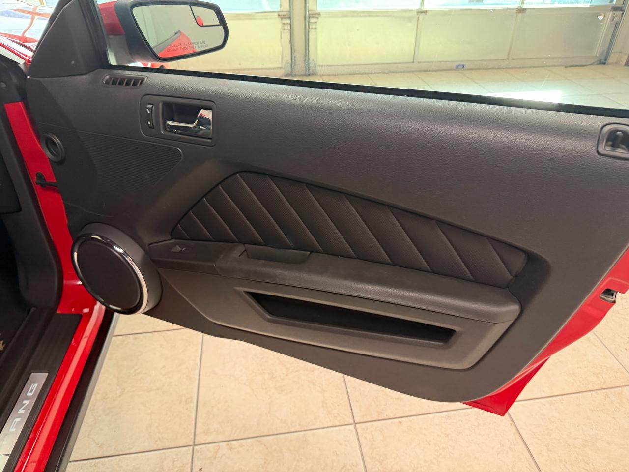 Ford Mustang 2dr Cpe V6 2011