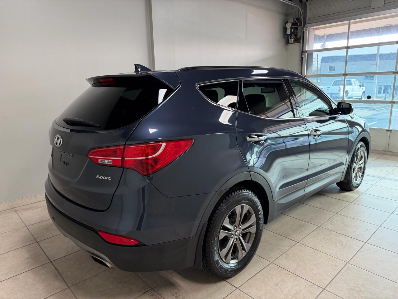 Hyundai Santa Fe FWD 4dr Sport 2013