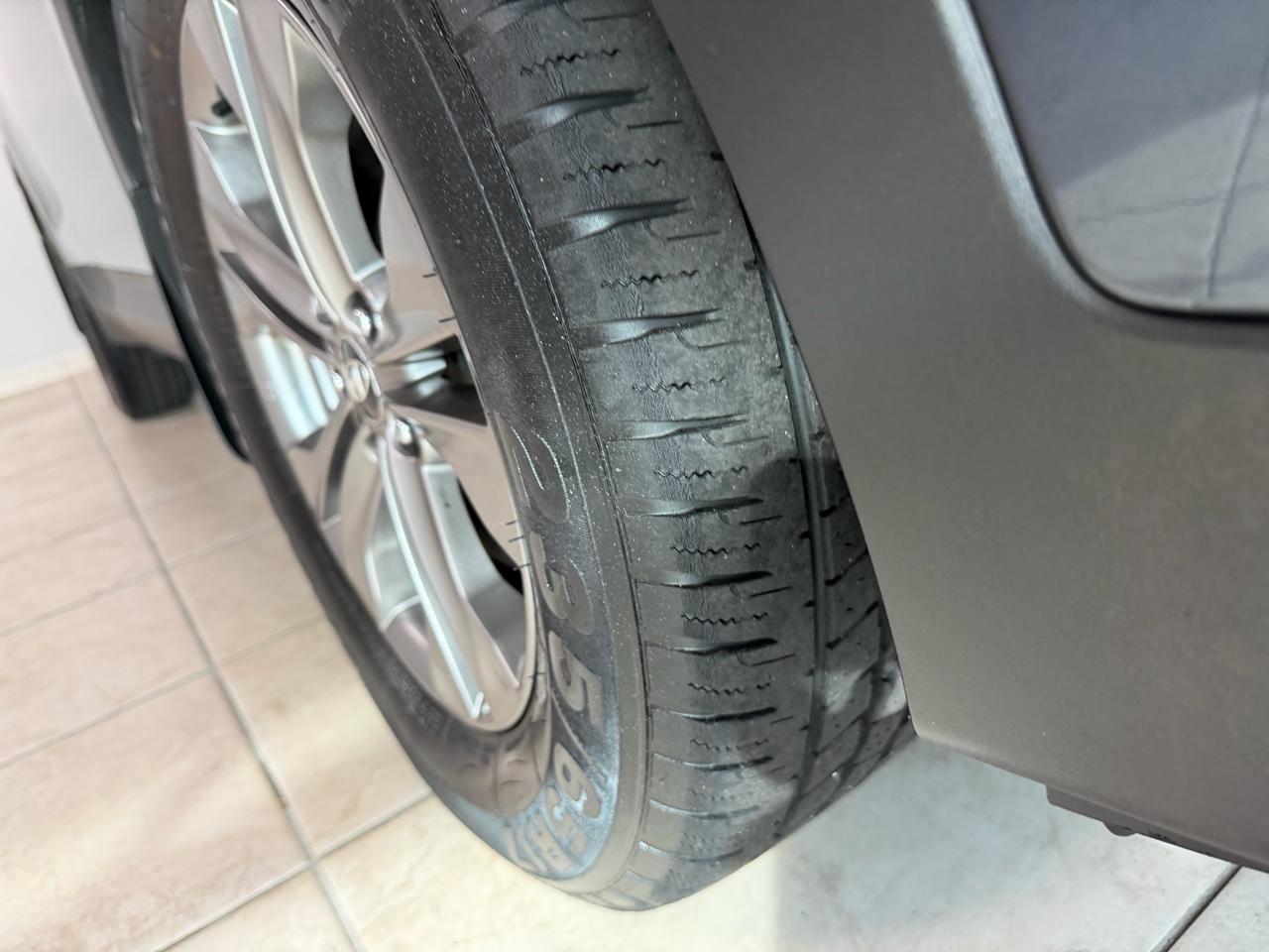 Hyundai Santa Fe FWD 4dr Sport 2013