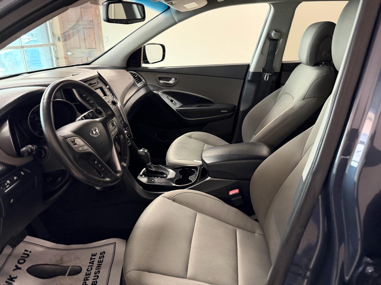 Hyundai Santa Fe FWD 4dr Sport 2013