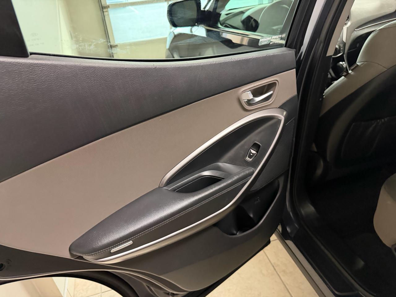 Hyundai Santa Fe FWD 4dr Sport 2013