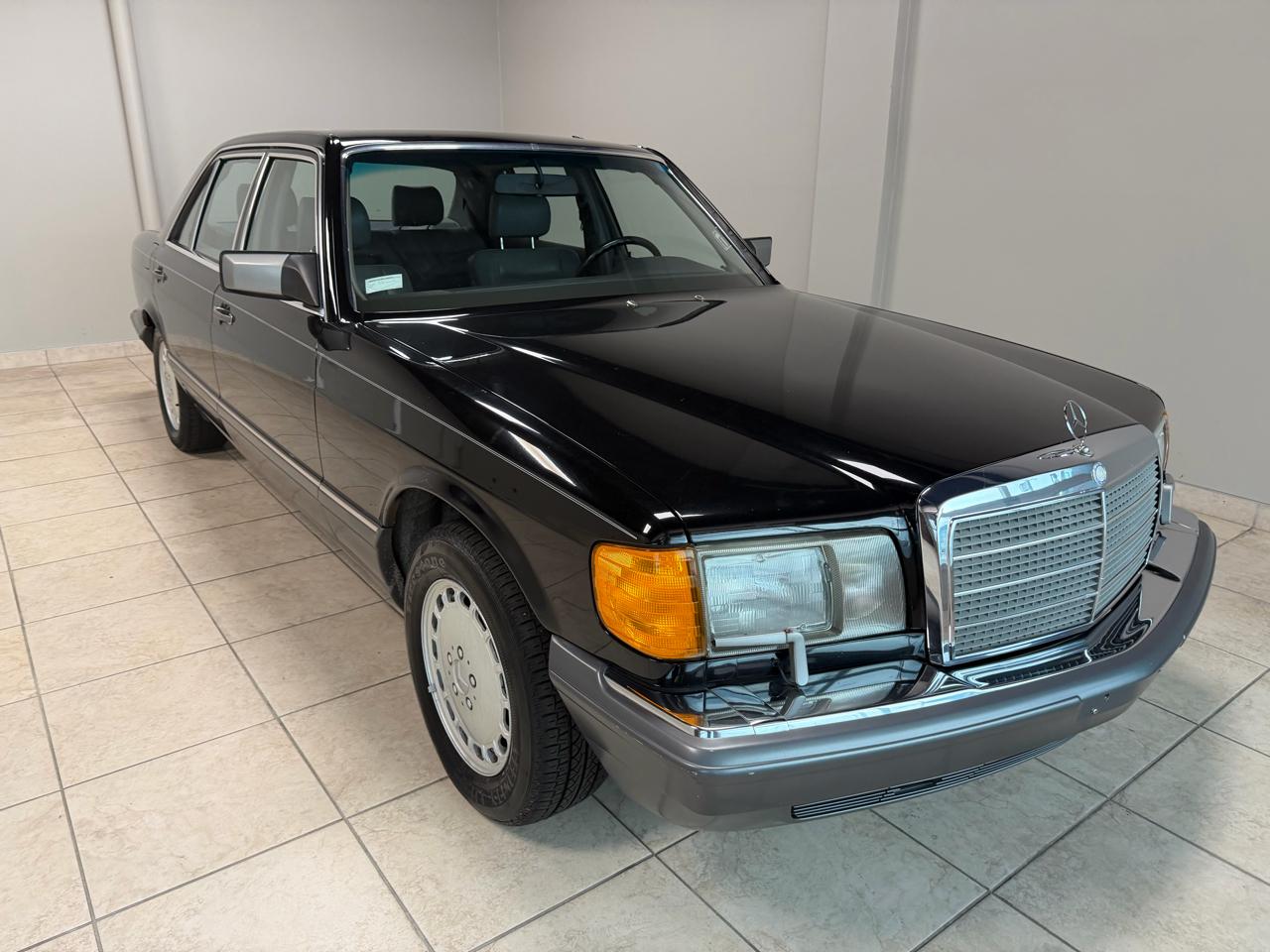 Mercedes-Benz 420 Series 4dr Sedan 420SEL 1990
