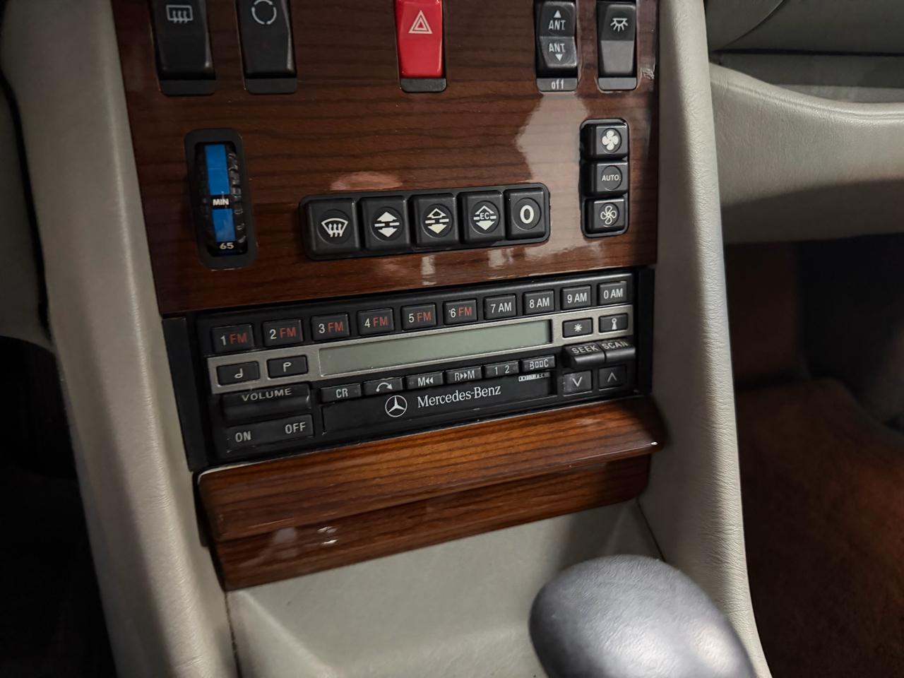 Mercedes-Benz 420 Series 4dr Sedan 420SEL 1990