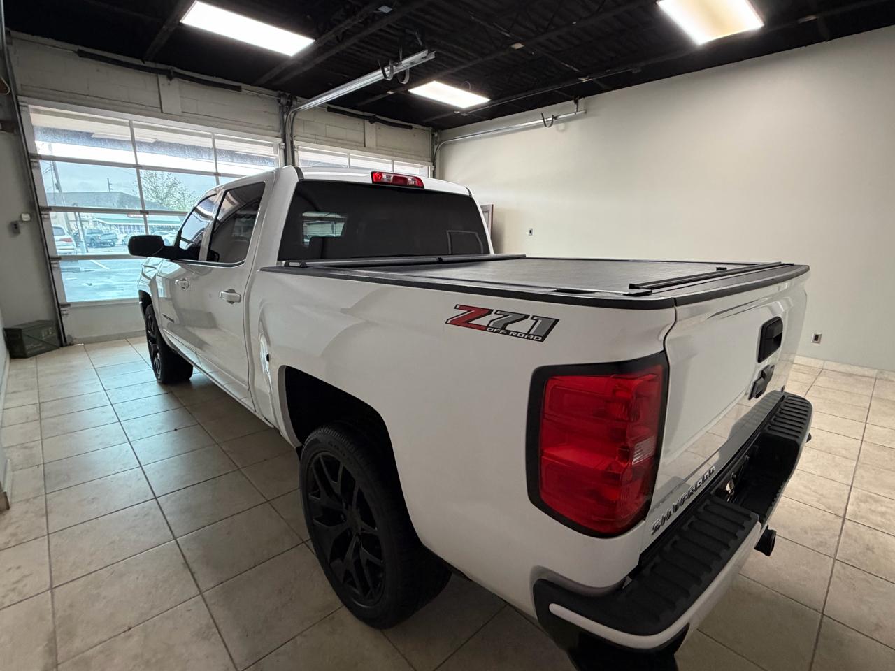 Chevrolet Silverado 1500 4WD Crew Cab 143.5" LT w/2LT 2018