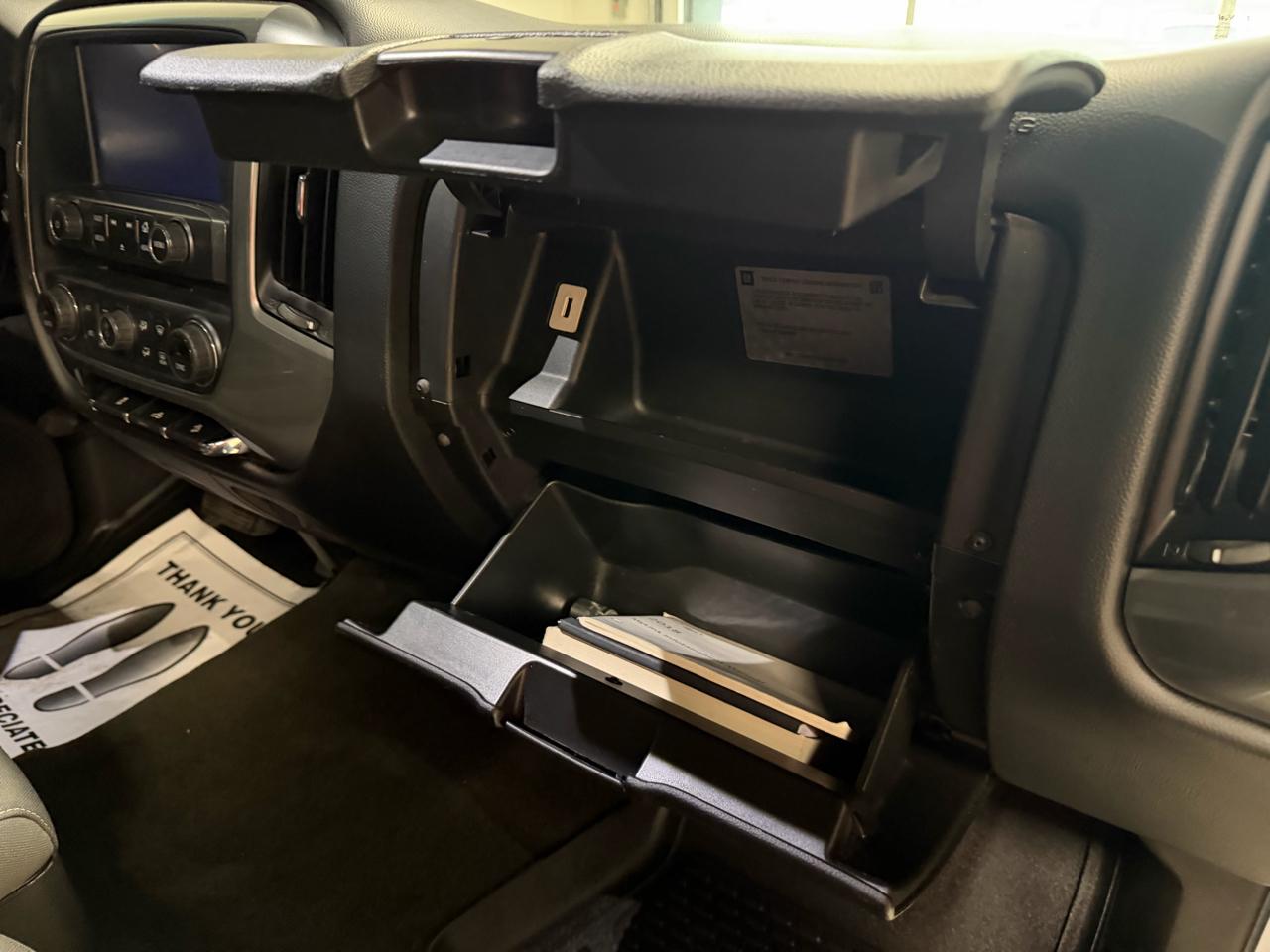 Chevrolet Silverado 1500 4WD Crew Cab 143.5" LT w/2LT 2018