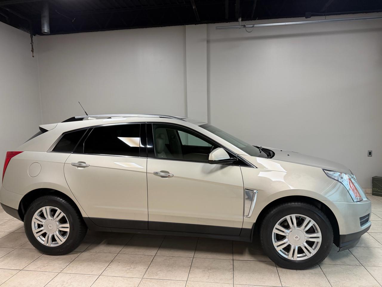 Cadillac SRX FWD 4dr Luxury Collection 2014