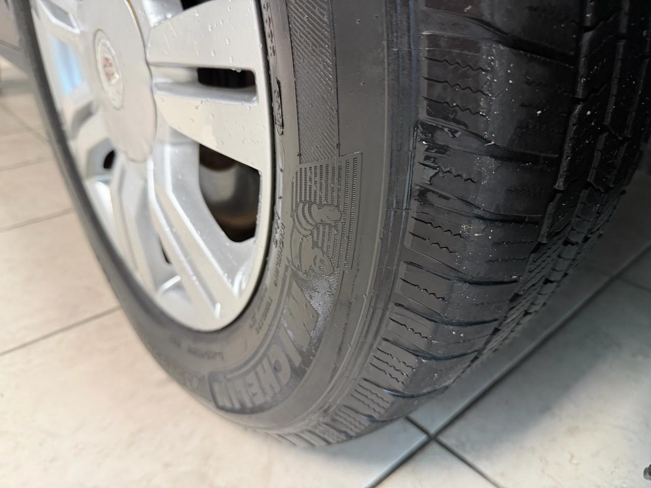 Cadillac SRX FWD 4dr Luxury Collection 2014