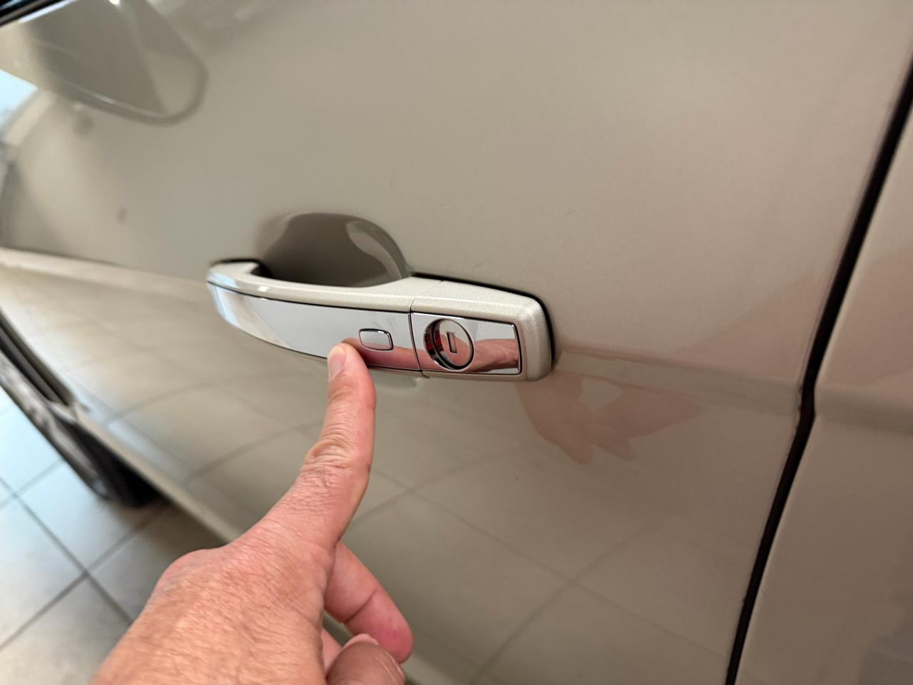 Cadillac SRX FWD 4dr Luxury Collection 2014