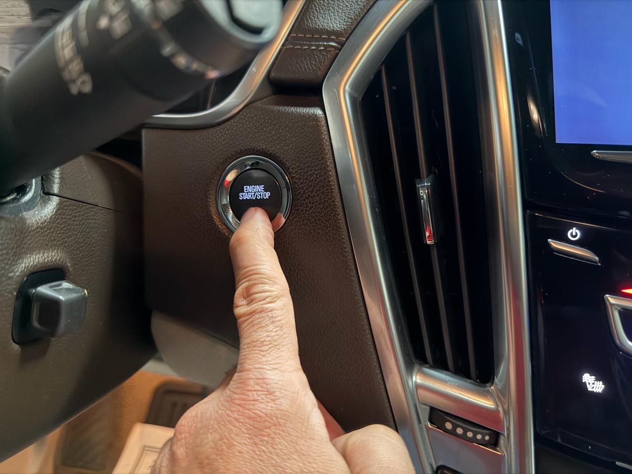 Cadillac SRX FWD 4dr Luxury Collection 2014