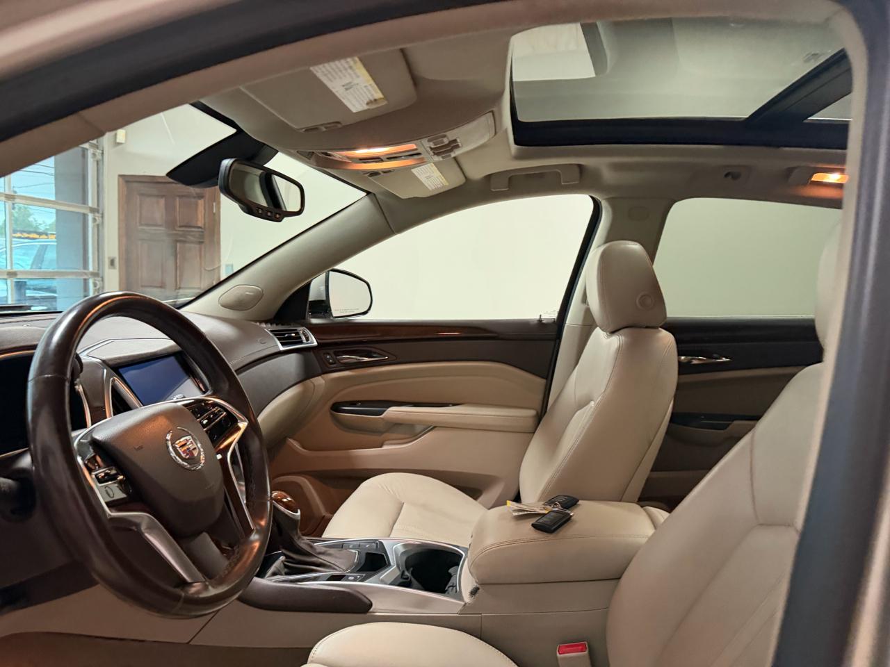 Cadillac SRX FWD 4dr Luxury Collection 2014