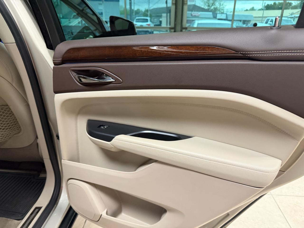 Cadillac SRX FWD 4dr Luxury Collection 2014