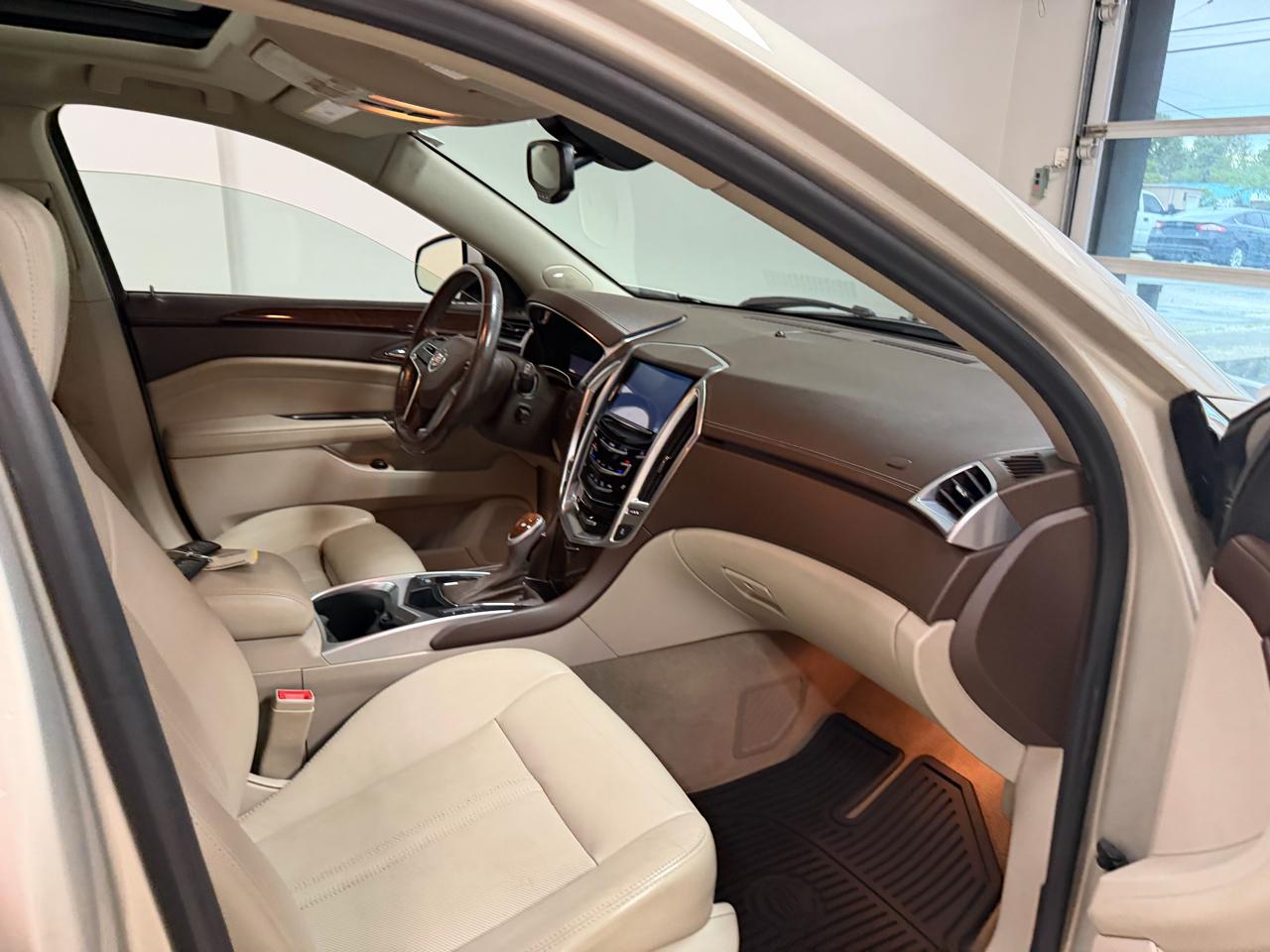 Cadillac SRX FWD 4dr Luxury Collection 2014