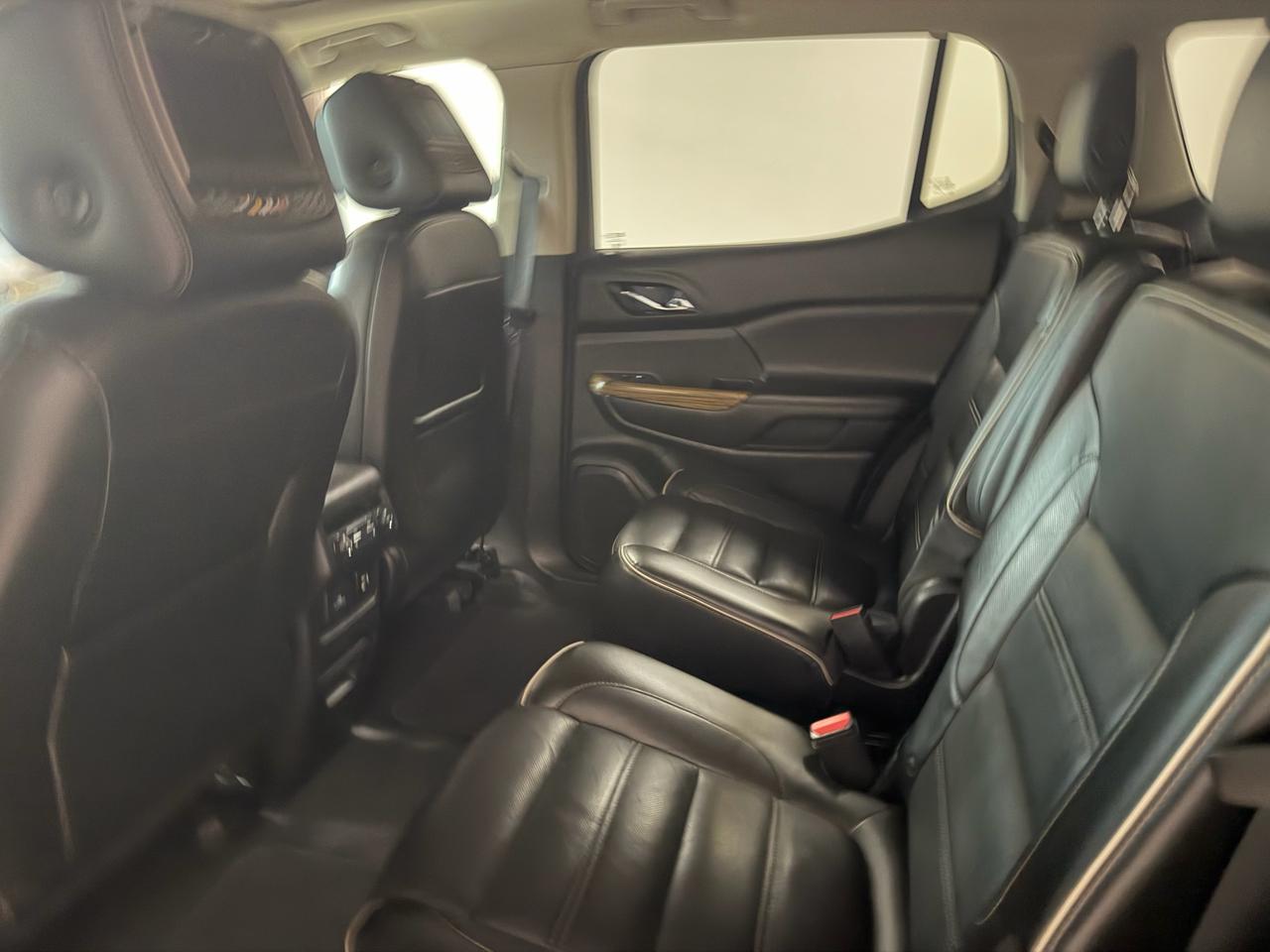 GMC Acadia AWD 4dr Denali 2017