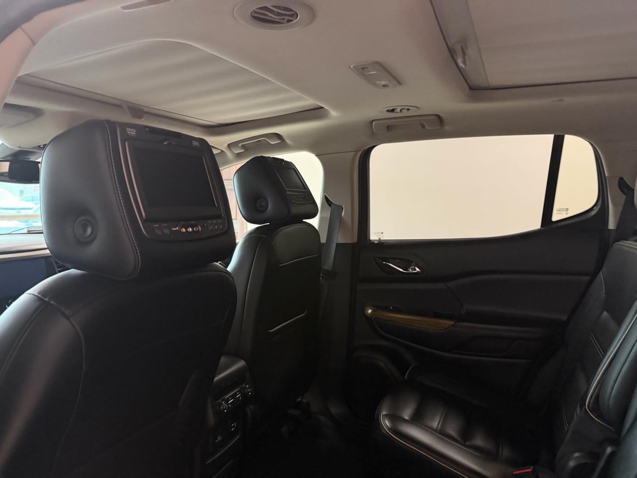 GMC Acadia AWD 4dr Denali 2017