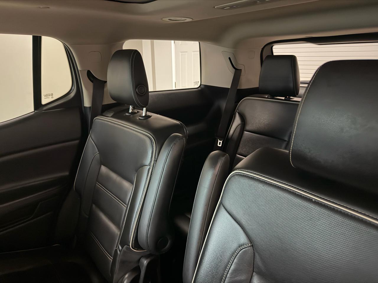 GMC Acadia AWD 4dr Denali 2017